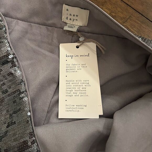 A New Day Women's Relaxed Leg High Rise Silver Sequin Trouser Pants Size 12 NEW - Picture 7 of 13